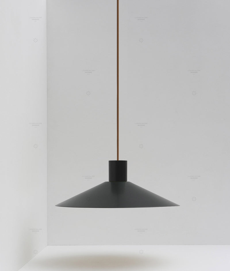 Suspension évasée "Belle de nuit", grand modèle, noir, câble marron - La Quincaillerie moderne