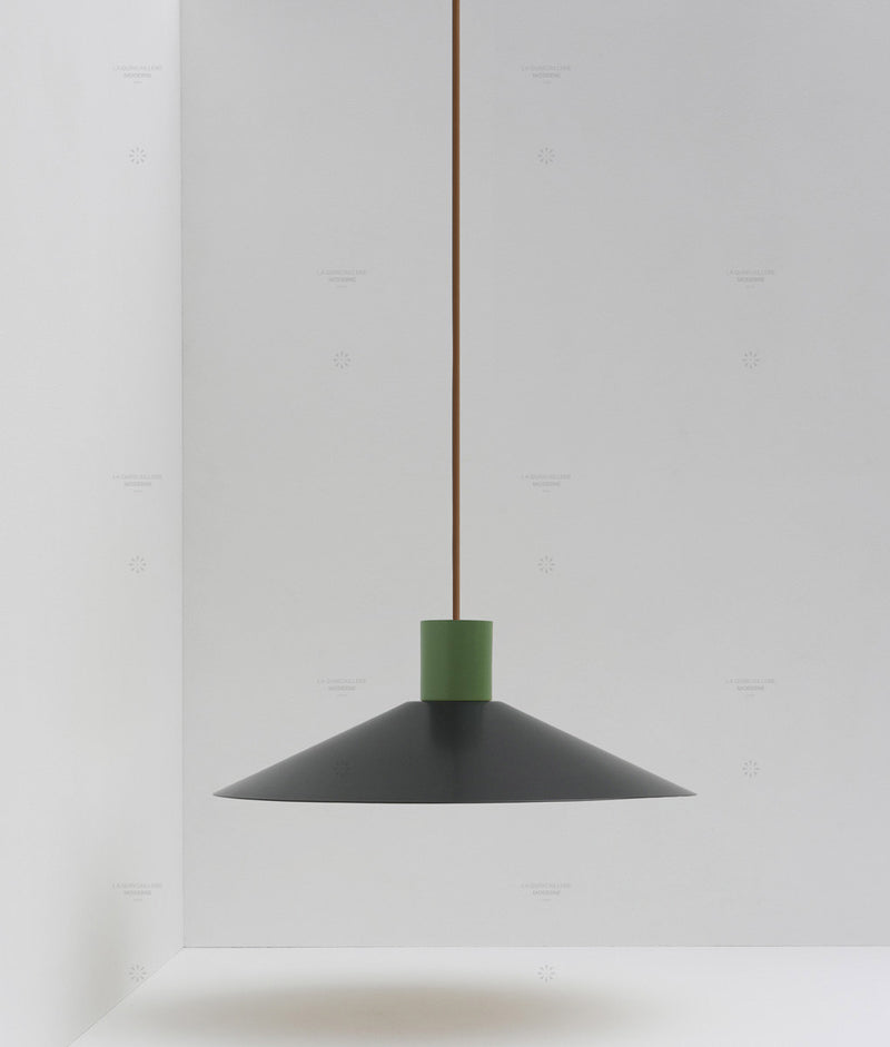 Suspension évasée "Belle de nuit", grand modèle, noir et vert champêtre, câble marron - La Quincaillerie moderne