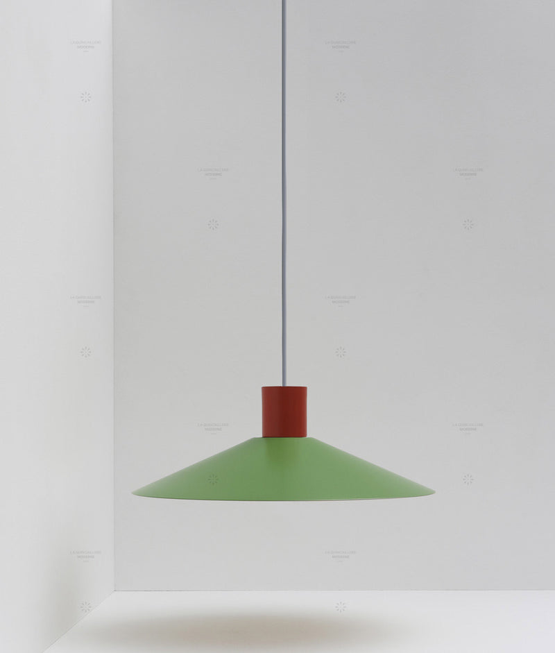 Suspension évasée "Belle de nuit", grand modèle, rouge cardinal et vert champêtre, câble gris-bleu - La Quincaillerie moderne
