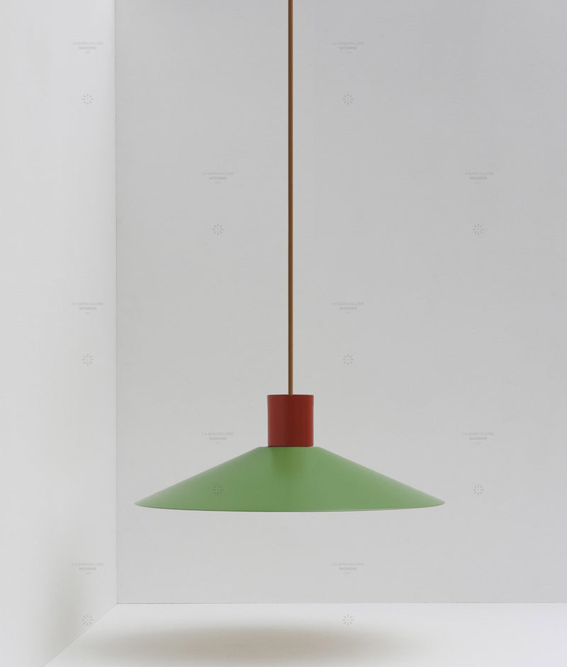 Suspension évasée "Belle de nuit", grand modèle, rouge cardinal et vert champêtre, câble marron - La Quincaillerie moderne