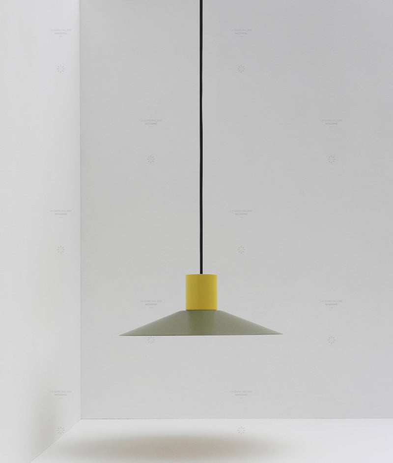 Suspension évasée "Belle de nuit", petit modèle, vert argile et jaune bouton d'or, câble noir - La Quincaillerie moderne