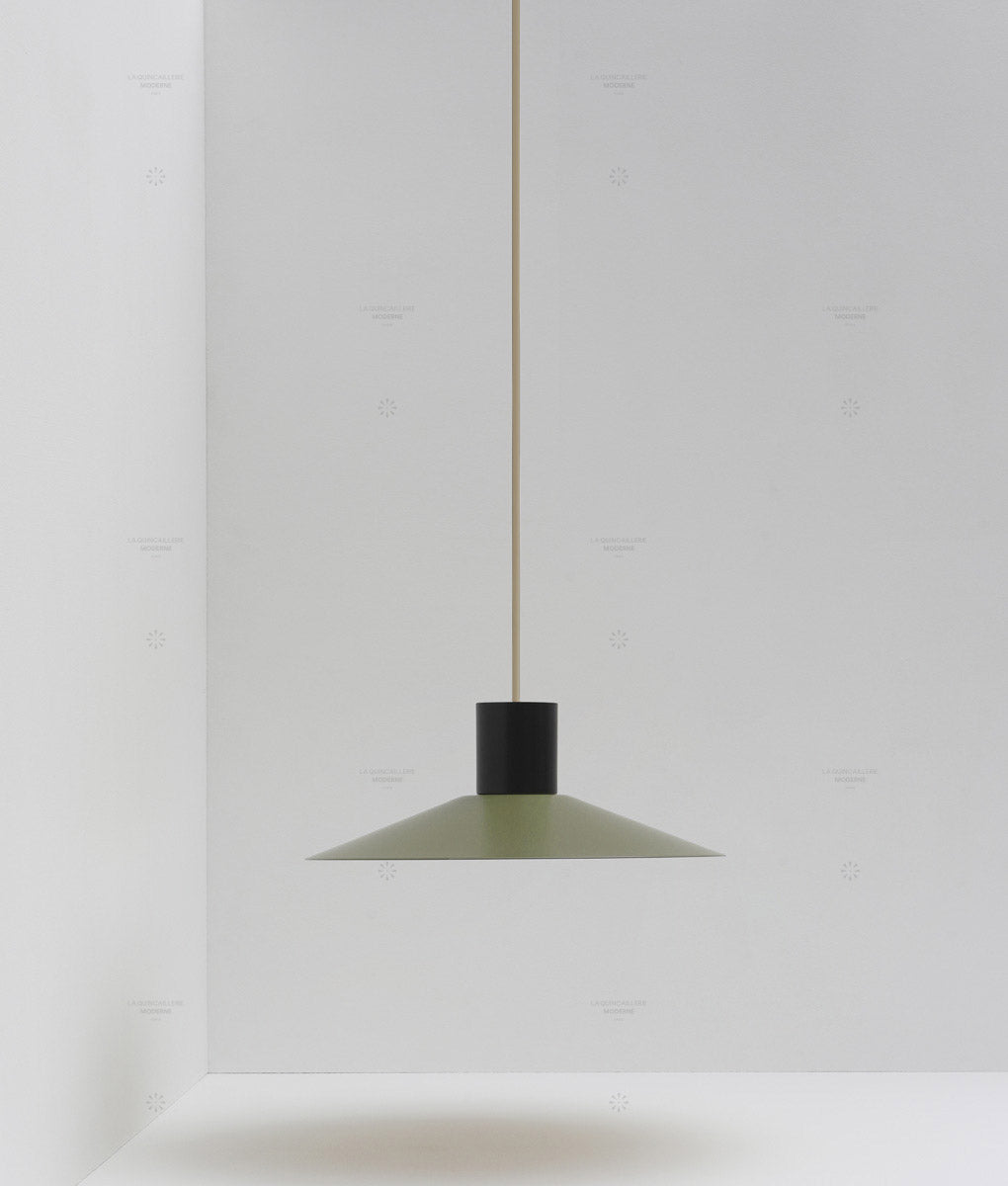 Suspension évasée "Belle de nuit", petit modèle, vert argile et noir, câble crème- La Quincaillerie moderne
