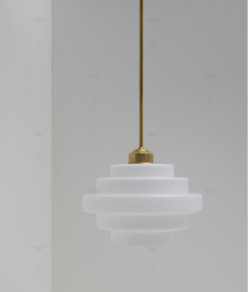 Suspension "Bistro" laiton, verrerie "Escaliers" satinée - modèle long