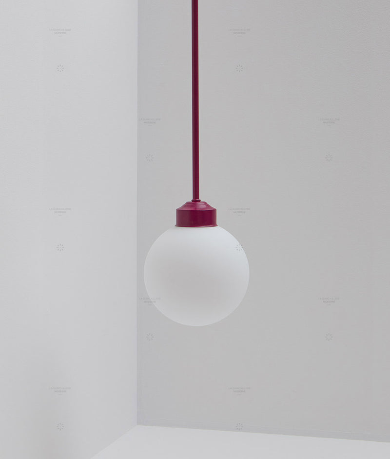 Suspension "Bistro", prune, verrerie boule mate grand modèle, modèle moyen
