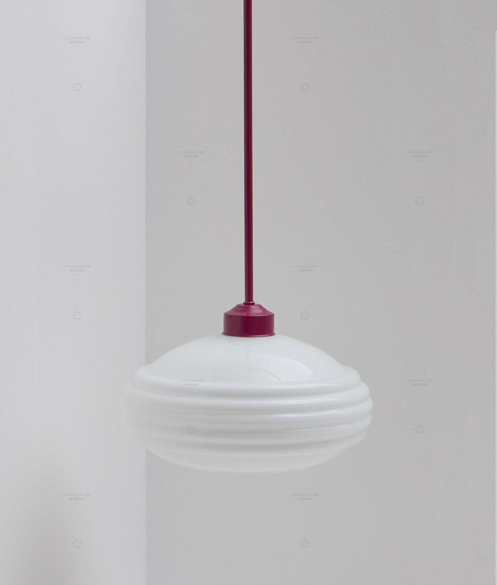 La Quincaillerie moderne - Suspension "Bistro" prune, verrerie opaline satinée