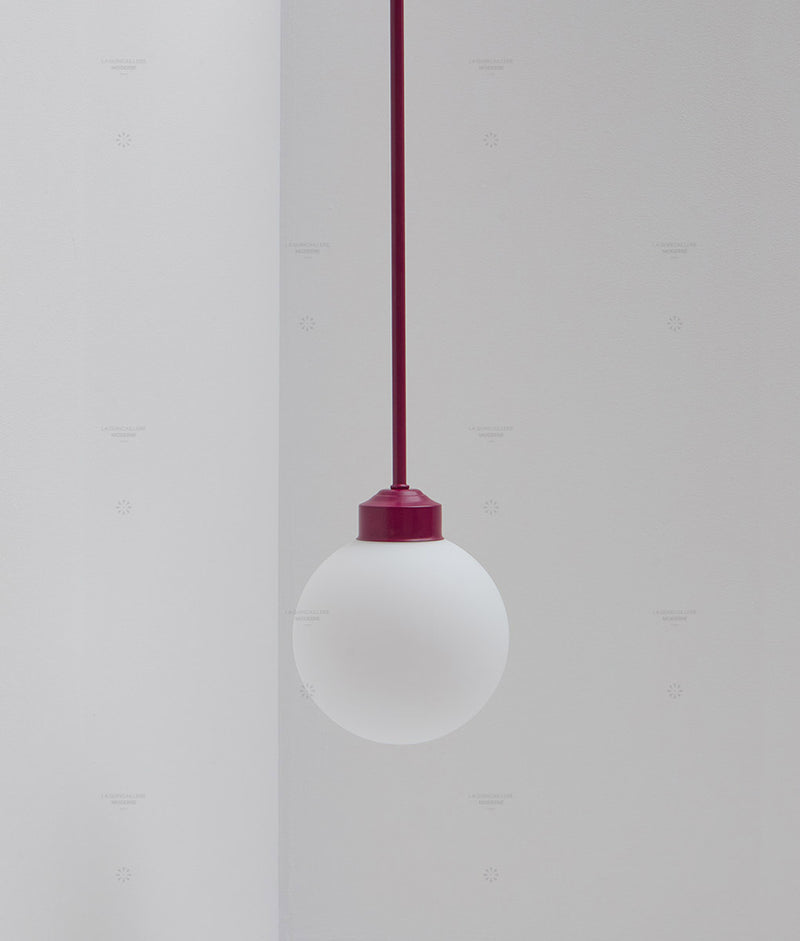 Suspension "Bistro", prune, verrerie boule mate grand modèle, modèle long