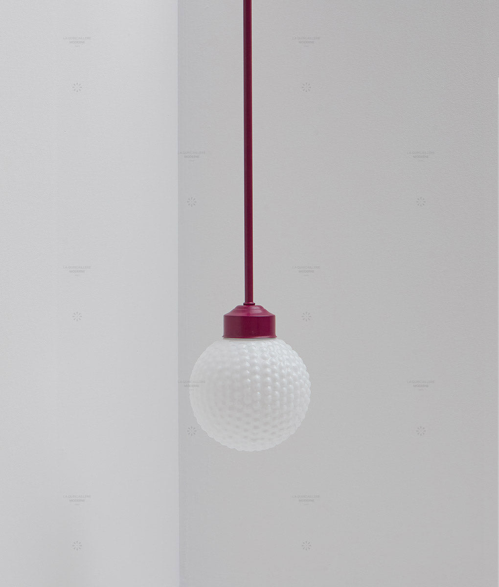La Quincaillerie moderne - Suspension "Bistro" prune, verrerie opaline satinée