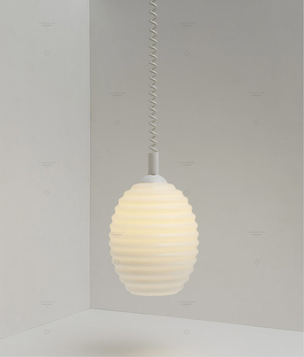 Suspension monte et baisse "Coup de fil", modèle III, câble blanc - Allumée