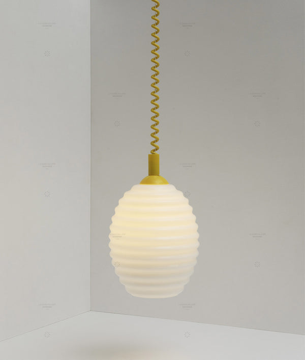 Suspension monte et baisse "Coup de fil", modèle III, câble jaune vif - Allumée