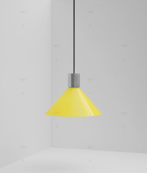 Suspension "Délices", abat-jour en opaline satinée jaune, grand modèle