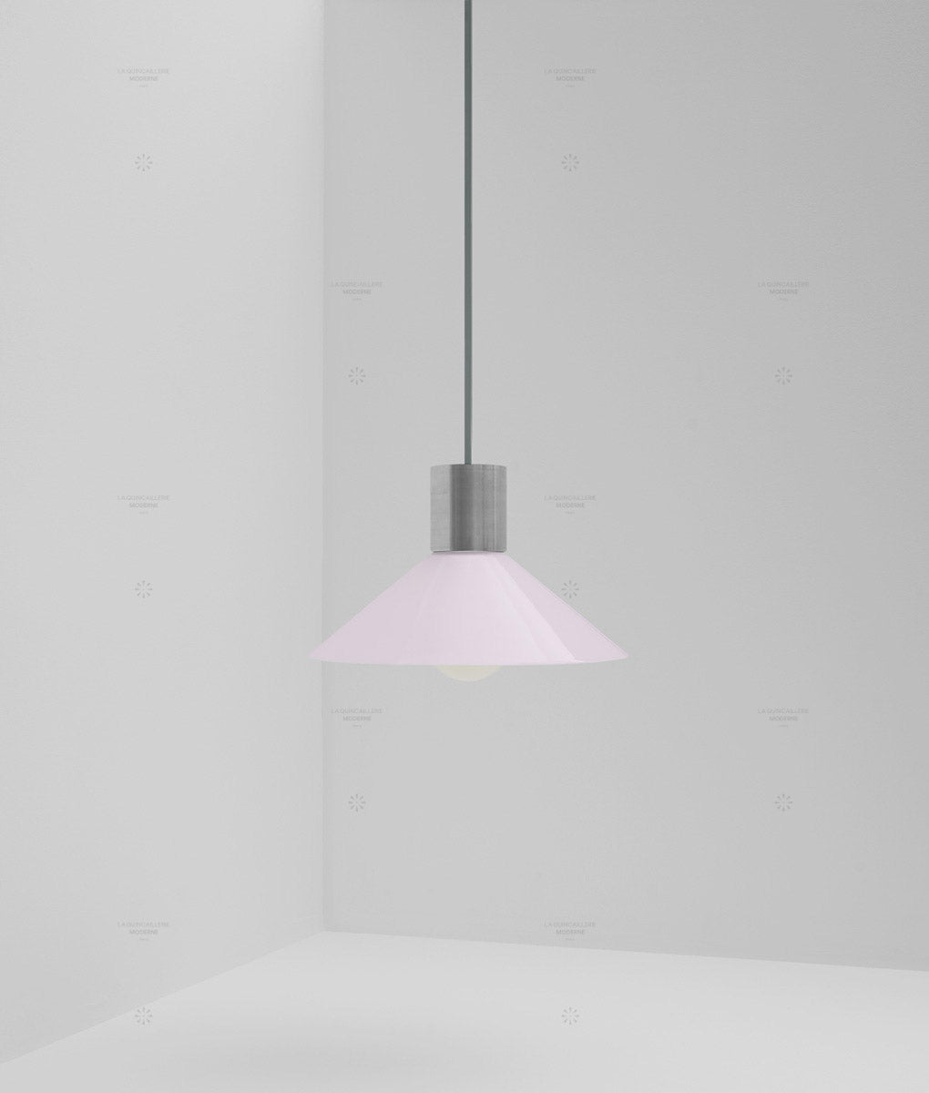 Suspension "Délices", abat-jour en opaline satinée rose pâle, petit modèle