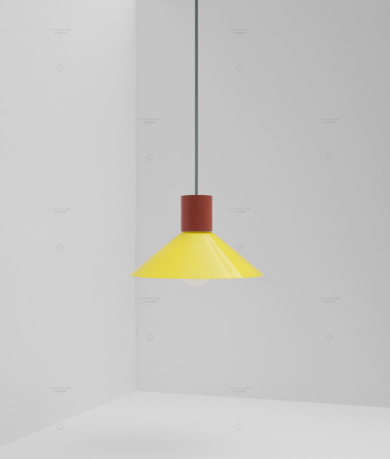 Suspension "Délices", abat-jour en opaline satinée jaune, petit modèle