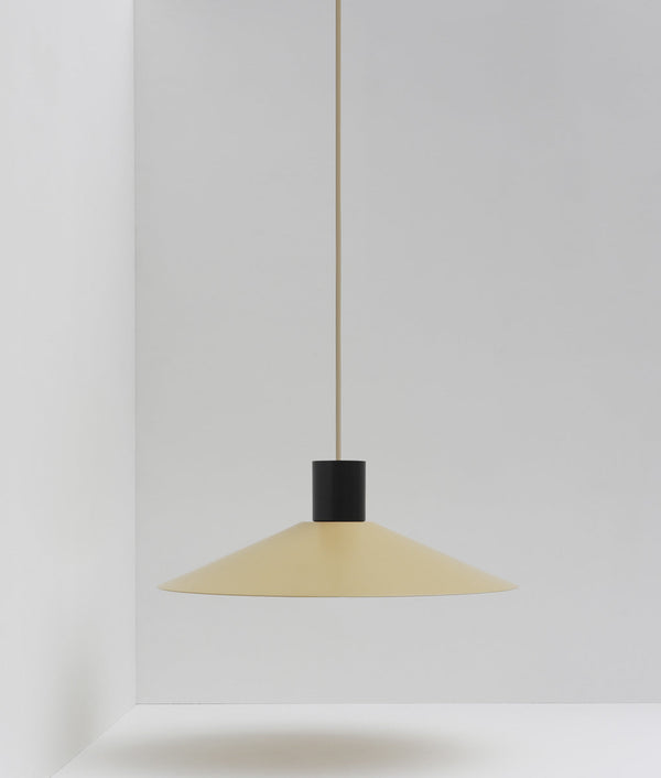 Suspension évasée "Belle de nuit", grand modèle, beige et noir, câble crème - La Quincaillerie moderne