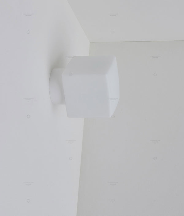 La Quincaillerie moderne - Applique / plafonnier "Bauhaus", blanc opaline blanche