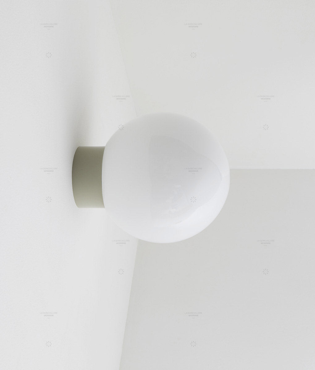 Applique "Bauhaus" gris perle, verrerie boule, grand modèle