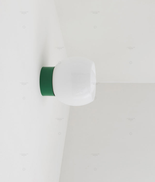 La Quincaillerie moderne - Applique / plafonnier "Bauhaus", vert prairie opaline blanche