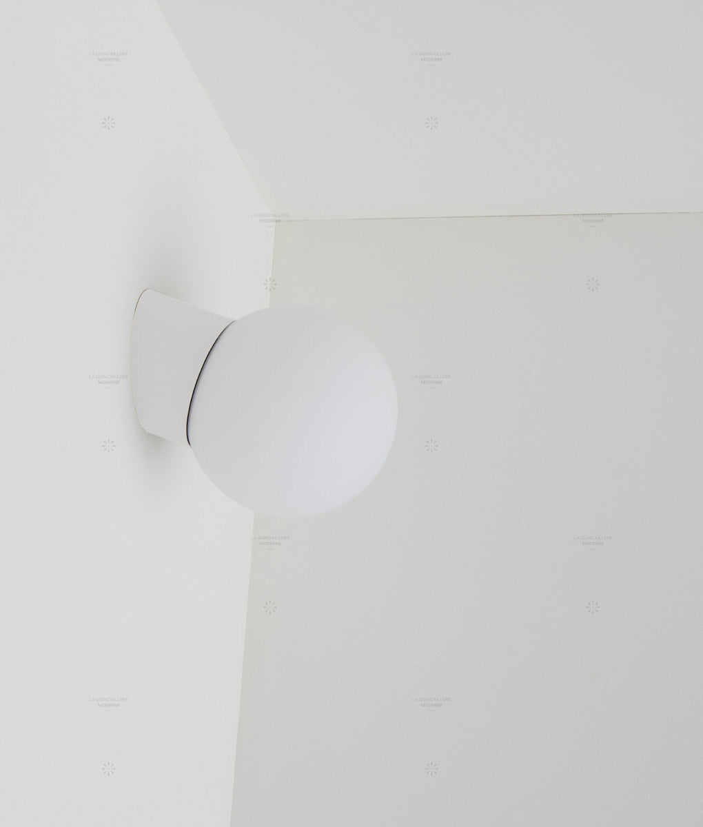 La Quincaillerie moderne - Applique / plafonnier "Bauhaus", blanc opaline blanche