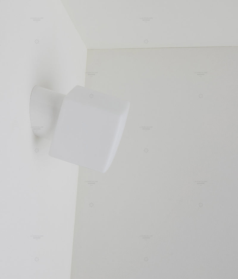 La Quincaillerie moderne - Applique / plafonnier "Bauhaus", blanc opaline blanche