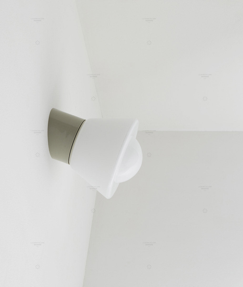 La Quincaillerie moderne - Applique / plafonnier "Bauhaus", gris perle opaline blanche