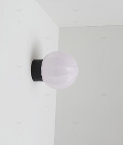 La Quincaillerie moderne - Applique "Movida" droite, noir opaline rose très pâle