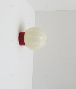 La Quincaillerie moderne - Applique "Movida" droite, rouge coquelicot opaline crème