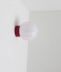 La Quincaillerie moderne - Applique "Movida" droite, rouge coquelicot opaline rose très pâle
