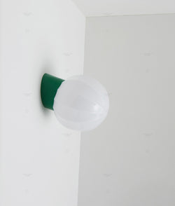La Quincaillerie moderne - Applique "Movida" droite, blanc opaline blanche