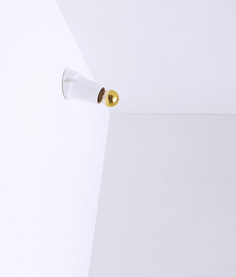 Porte ampoule inclinée en porcelaine blanche