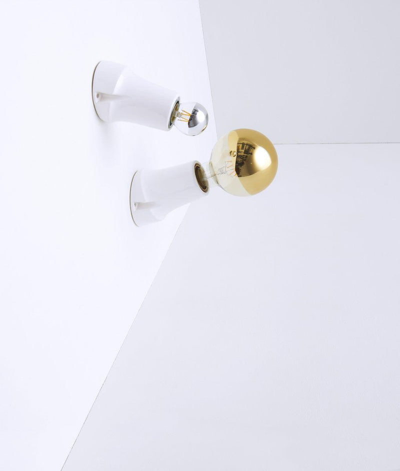 Porte ampoule inclinée en porcelaine blanche