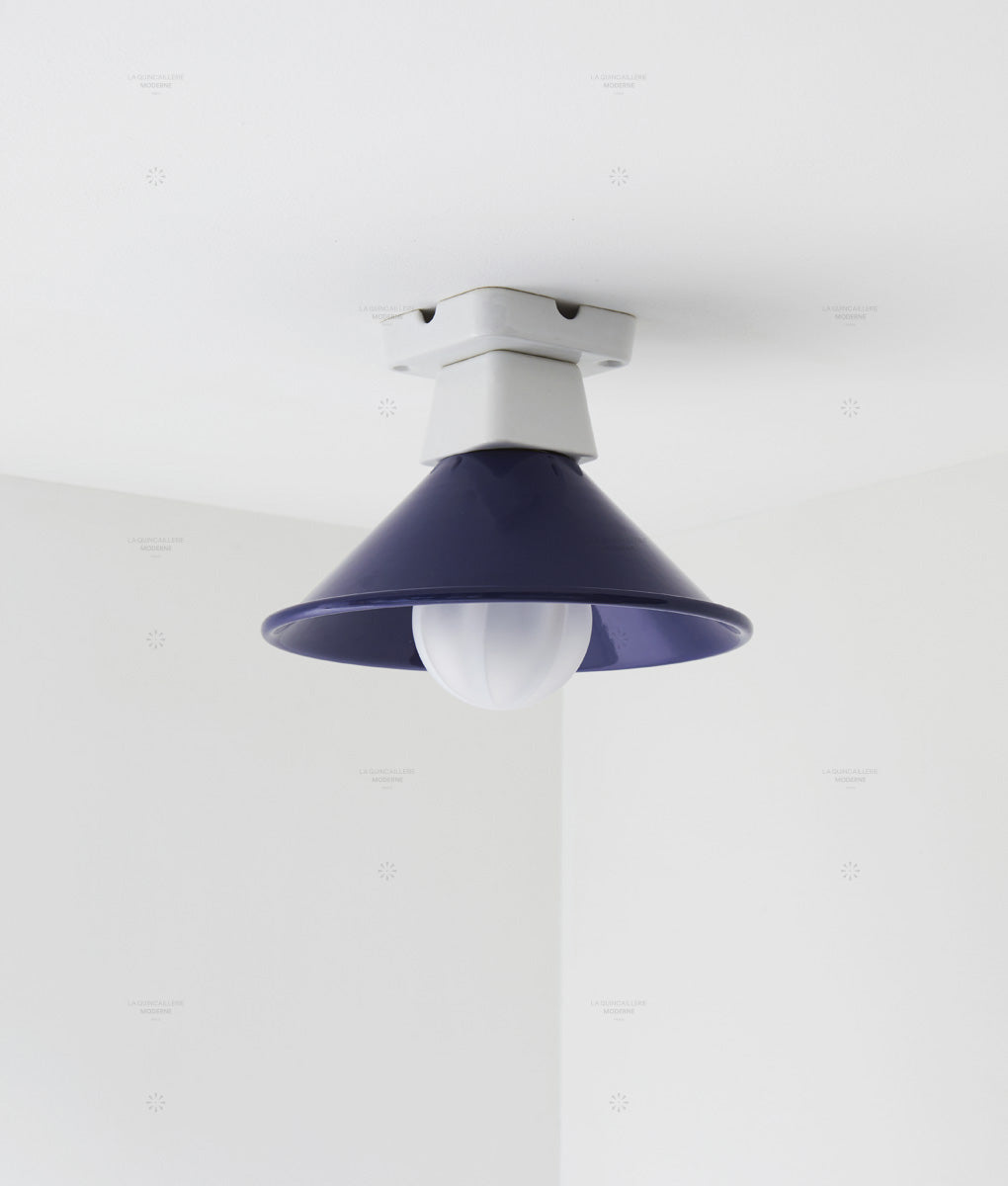 Plafonnier "Atelier", bleu outremer, modèle conique en métal émaillé