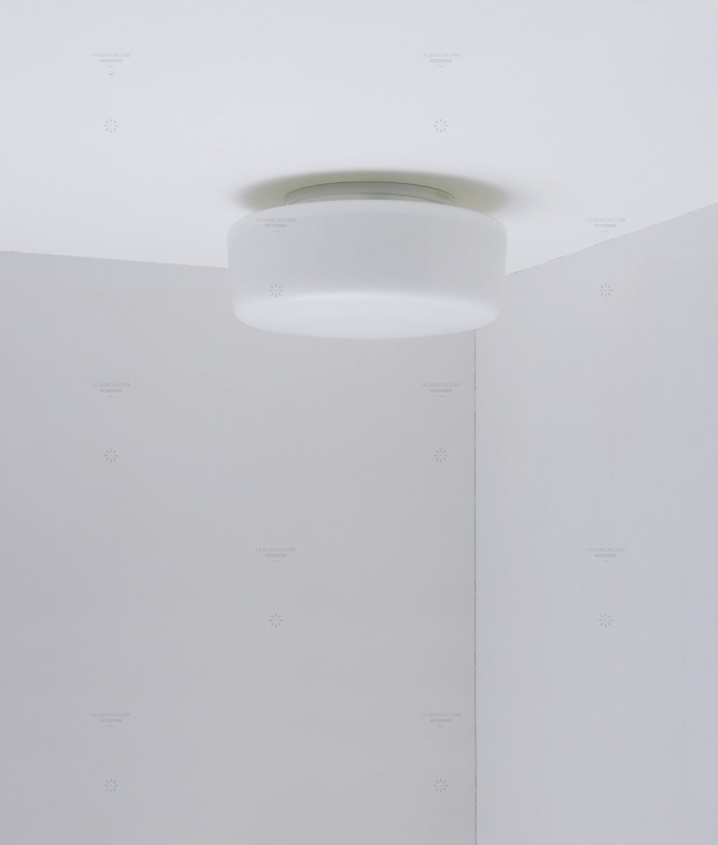 Plafonnier "Circulations", circulaire, petit modèle, opaline satinée - La Quincaillerie moderne