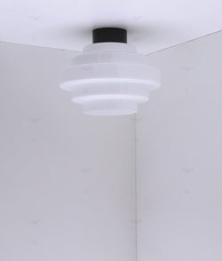 La Quincaillerie moderne - Plafonnier "En cascade", noir opaline blanche