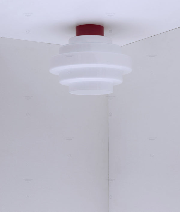 La Quincaillerie moderne - Plafonnier "En cascade", rouge coquelicot opaline blanche