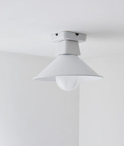 Plafonnier "Atelier", blanc mat, modèle conique en métal peint
