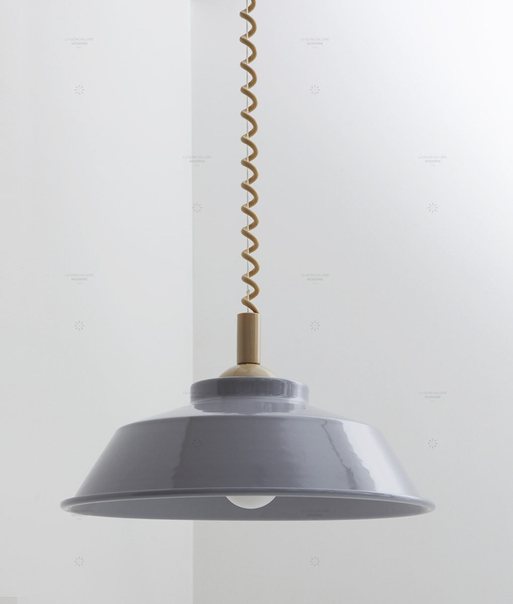 Suspension monte et baisse "Après-midi", câble beige, abat-jour en métal émaillé