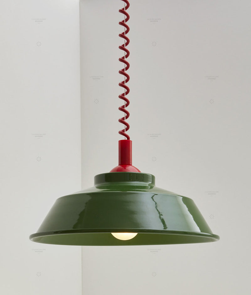 Suspension monte et baisse "Après-midi", câble rouge coquelicot, abat-jour en métal émaillé