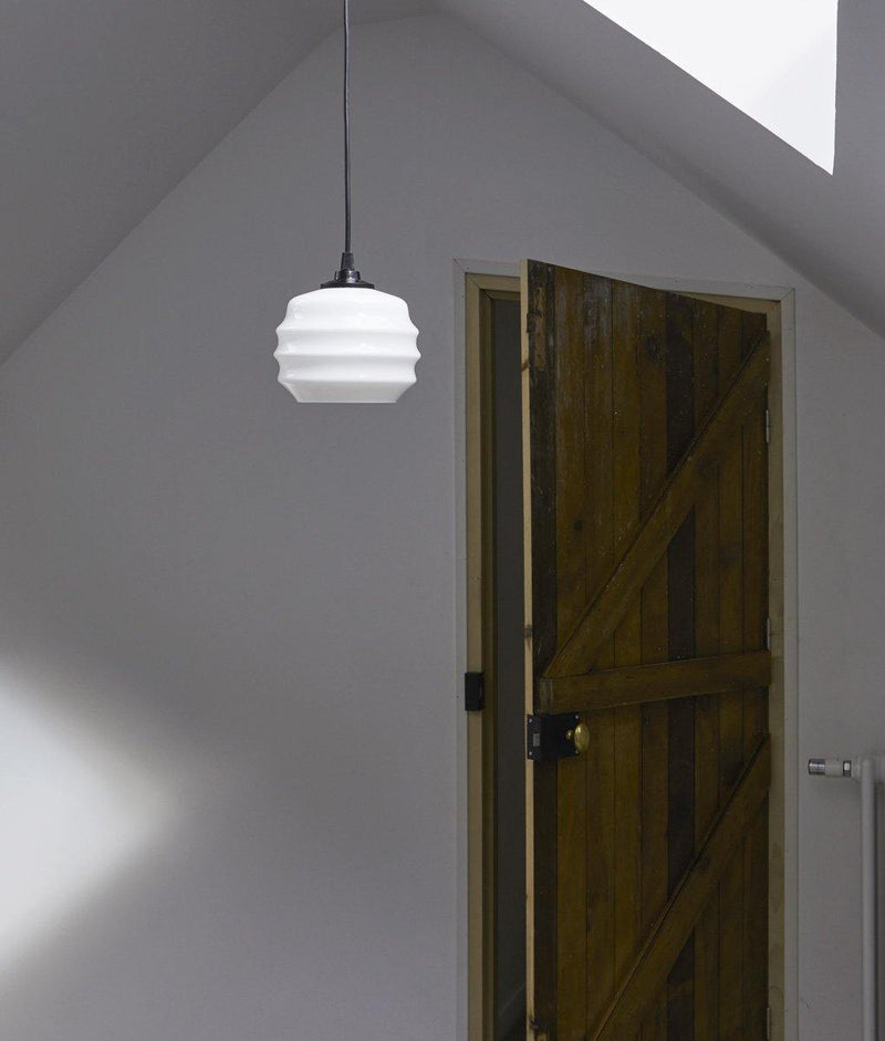 Suspension "Plissé" courte en opaline blanche