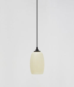 Suspension "Plissé" longue en opaline crème