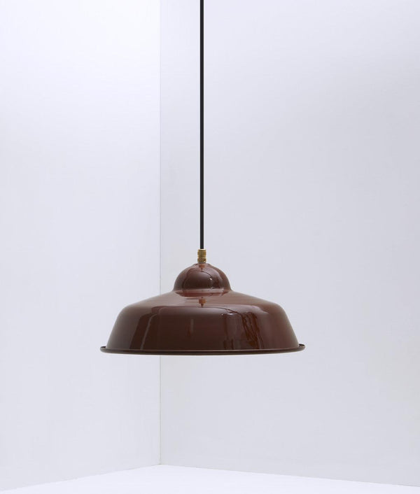Suspension "Rétro", modèle II, abat-jour marron en métal émaillé