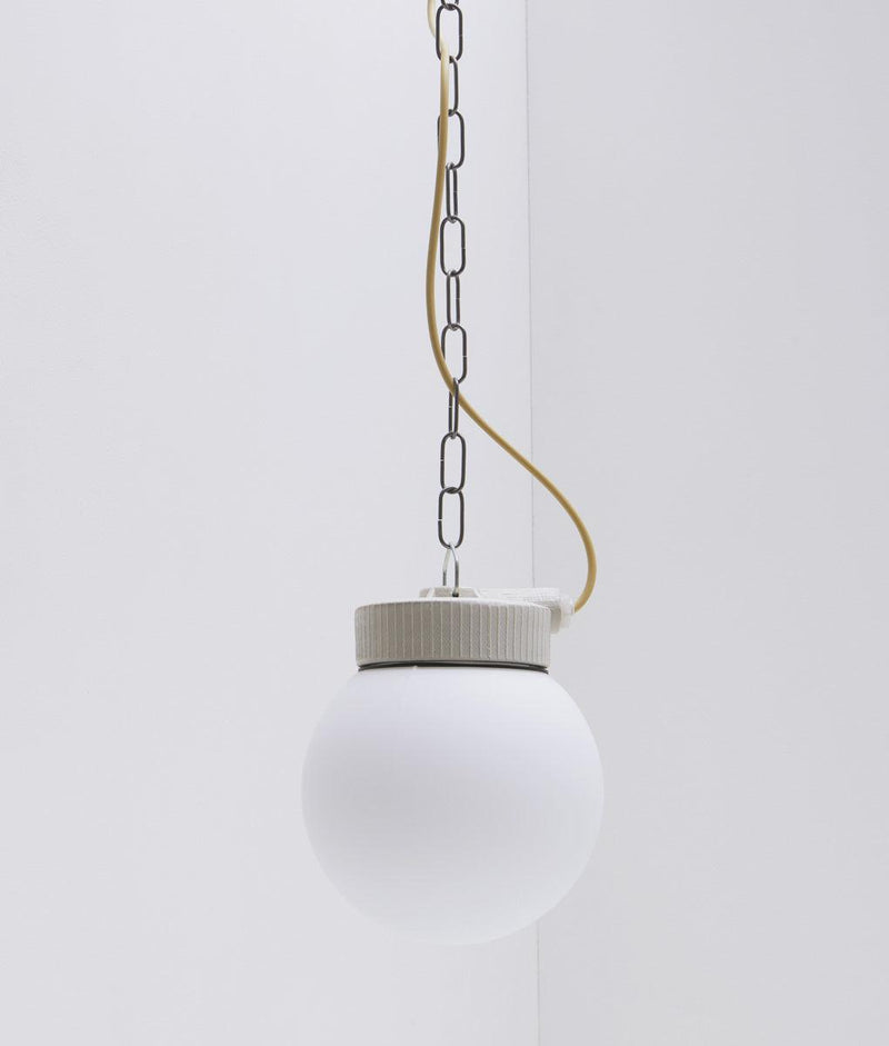 Suspension industrielle porcelaine et opaline  mate "Grège", câble crème