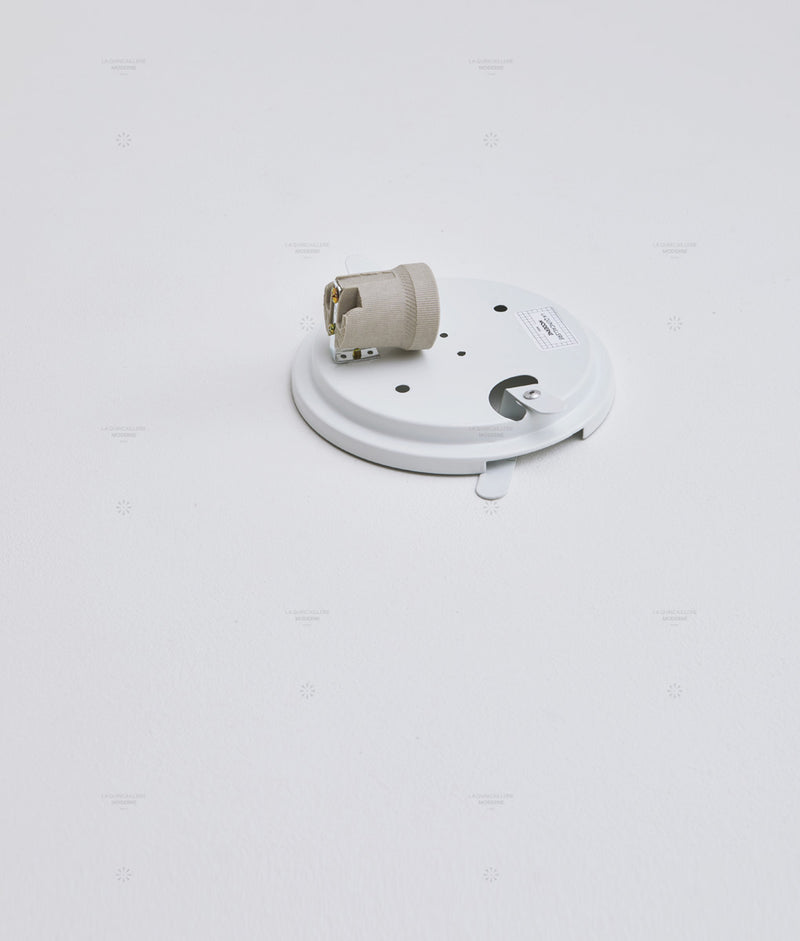 Plafonnier "Circulations" carré, petit modèle, opaline satinée - Support en métal - La Quincaillerie moderne