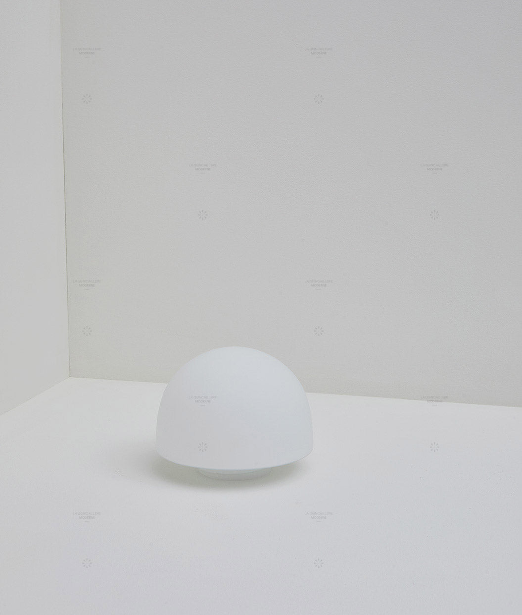 Verrerie champignon à visser en opaline, filetage ø 84,5 mm - La Quincaillerie moderne