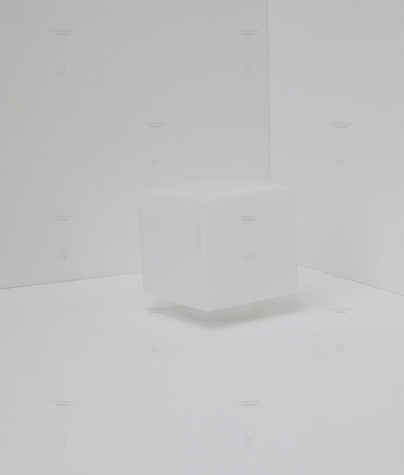 Verrerie carrée à visser en opaline satinée, filetage ø 84,5 mm