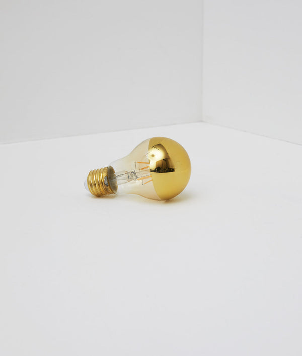 Ampoule globe E27 à calotte dorée haute, moyen modèle LED
