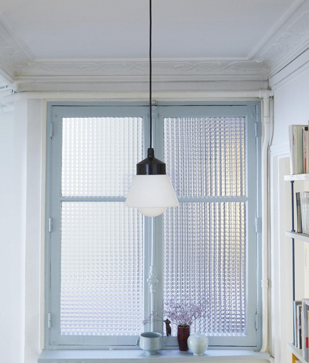 La Quincaillerie moderne - Suspension "Bauhaus", noir opaline blanche