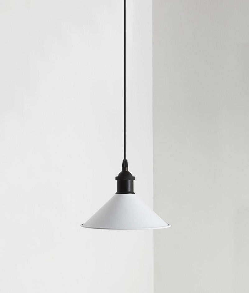 Suspension Milano simple conique noir blanc sans ampoule