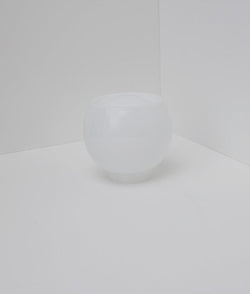 Verrerie corolle en opaline